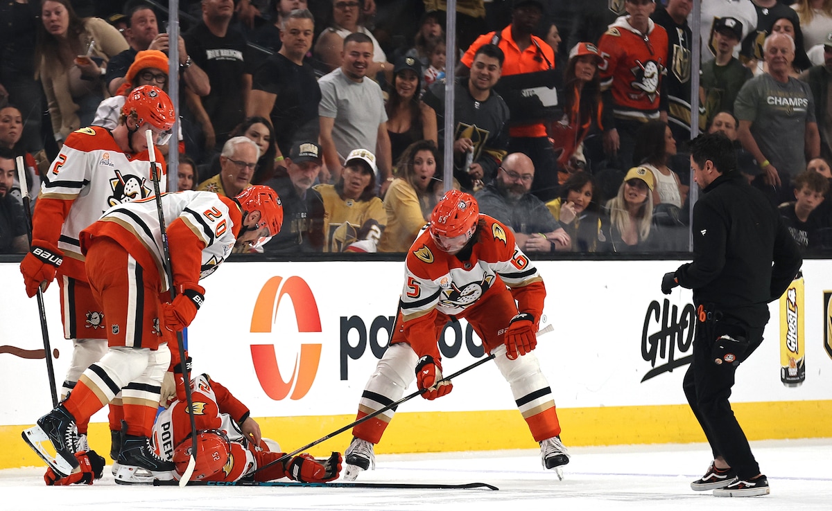 NHL Schedules McNabb Hearing But Stays Silent on Timmins Cross-Check on Caufield