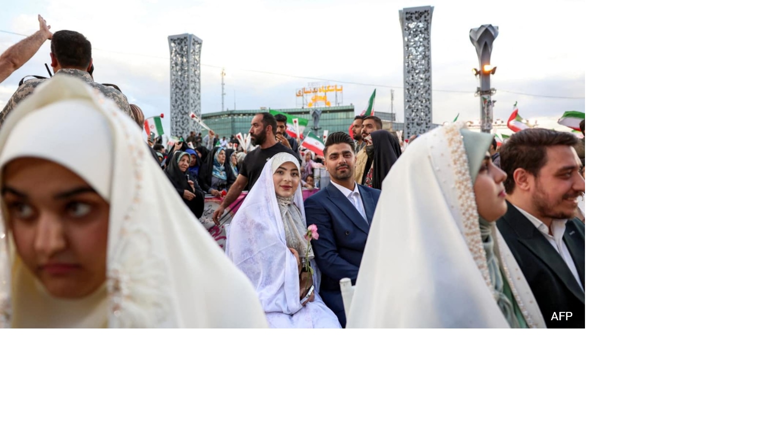 Iran Stages Mass Weddings For Couples Ready For War "Sacrifice"