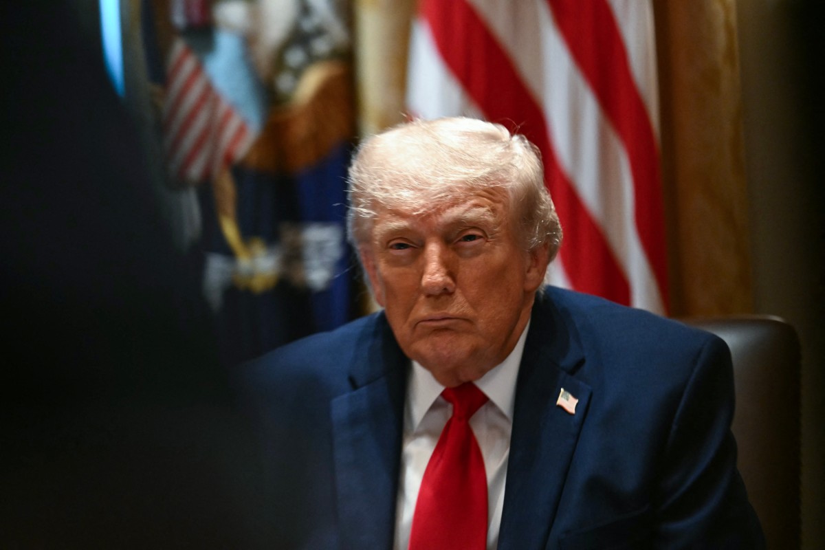 "Would Blow Them Up": Trump Threatens To Attack Oman Amid Hormuz Standoff