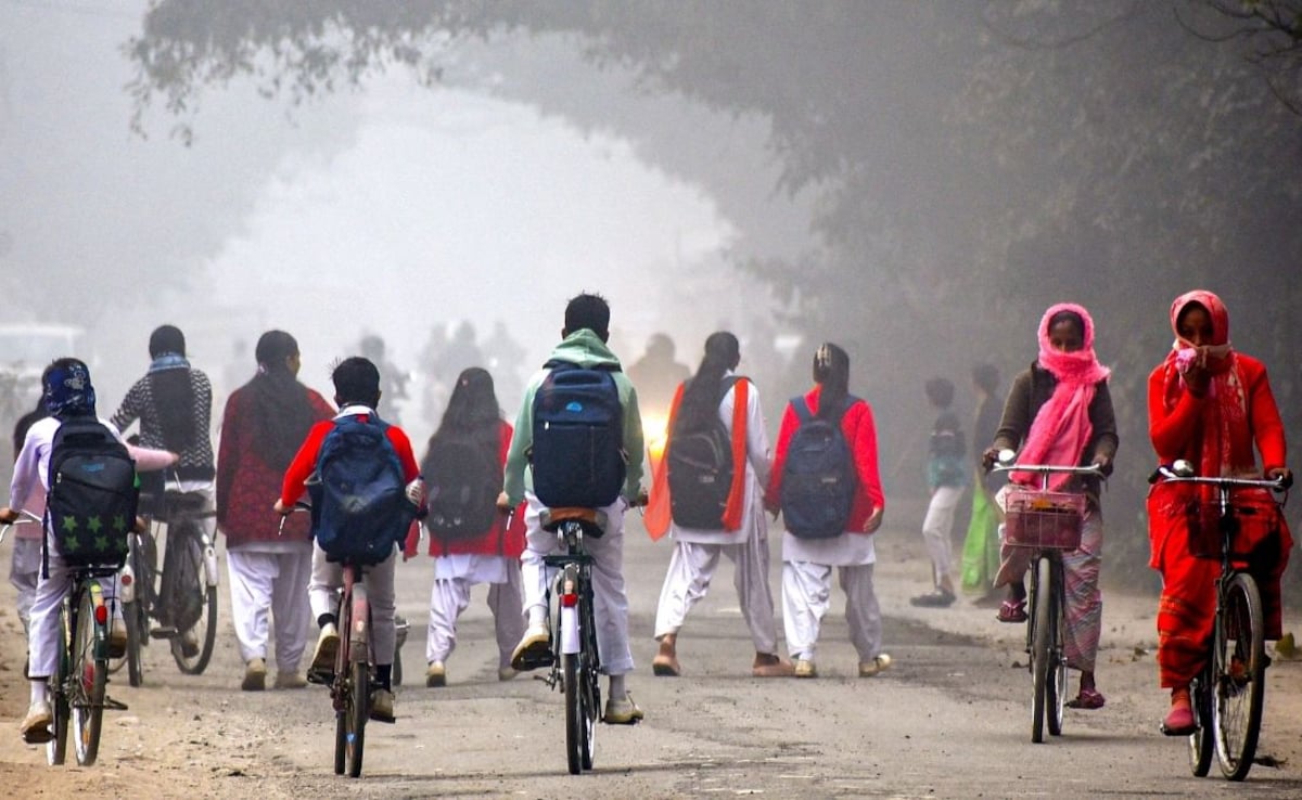 दिल्ली के स्कूलों में गर्मी की छुट्टियों का ऐलान, 11 मई से 30 जून तक बंद रहेंगे स्कूल