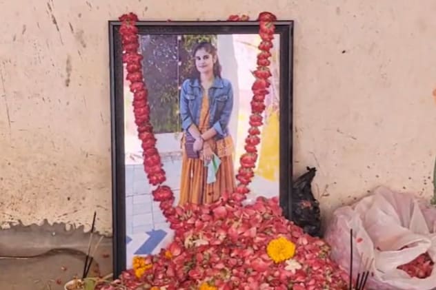 Rajasthan: इंजीनियर मंगेतर कर रहा था दहेज की मांग और फोन पर अश्लील बात, परेशान युवती ने तेजाब पीकर दे दी जान