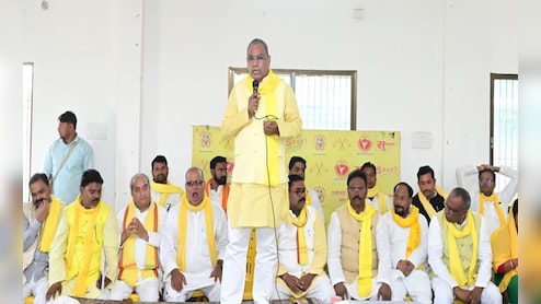 'पहले मुगलों फिर अंग्रेजों की सेना में भर्ती होकर यादवों ने मारा और अब...' ओपी राजभर के बयान से सियासत गर्म
