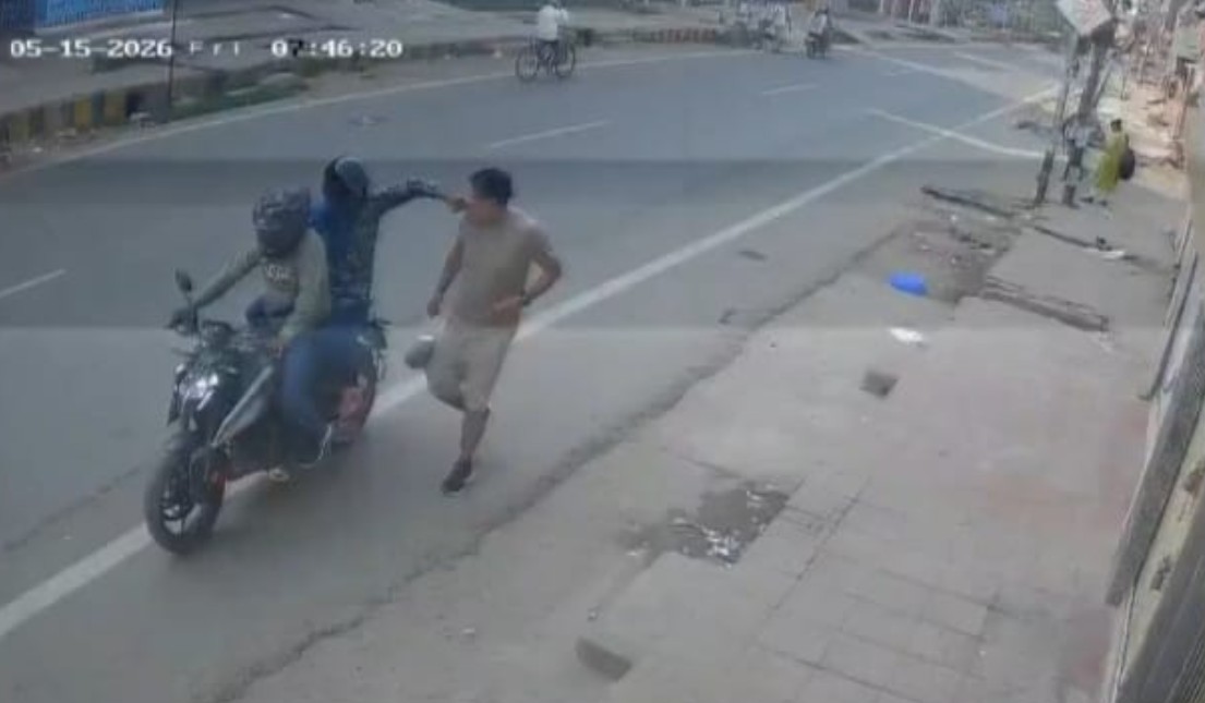 On Camera, 2 Men On Bike Snatch Gold Chain From RJD MLA's Brother In Patna