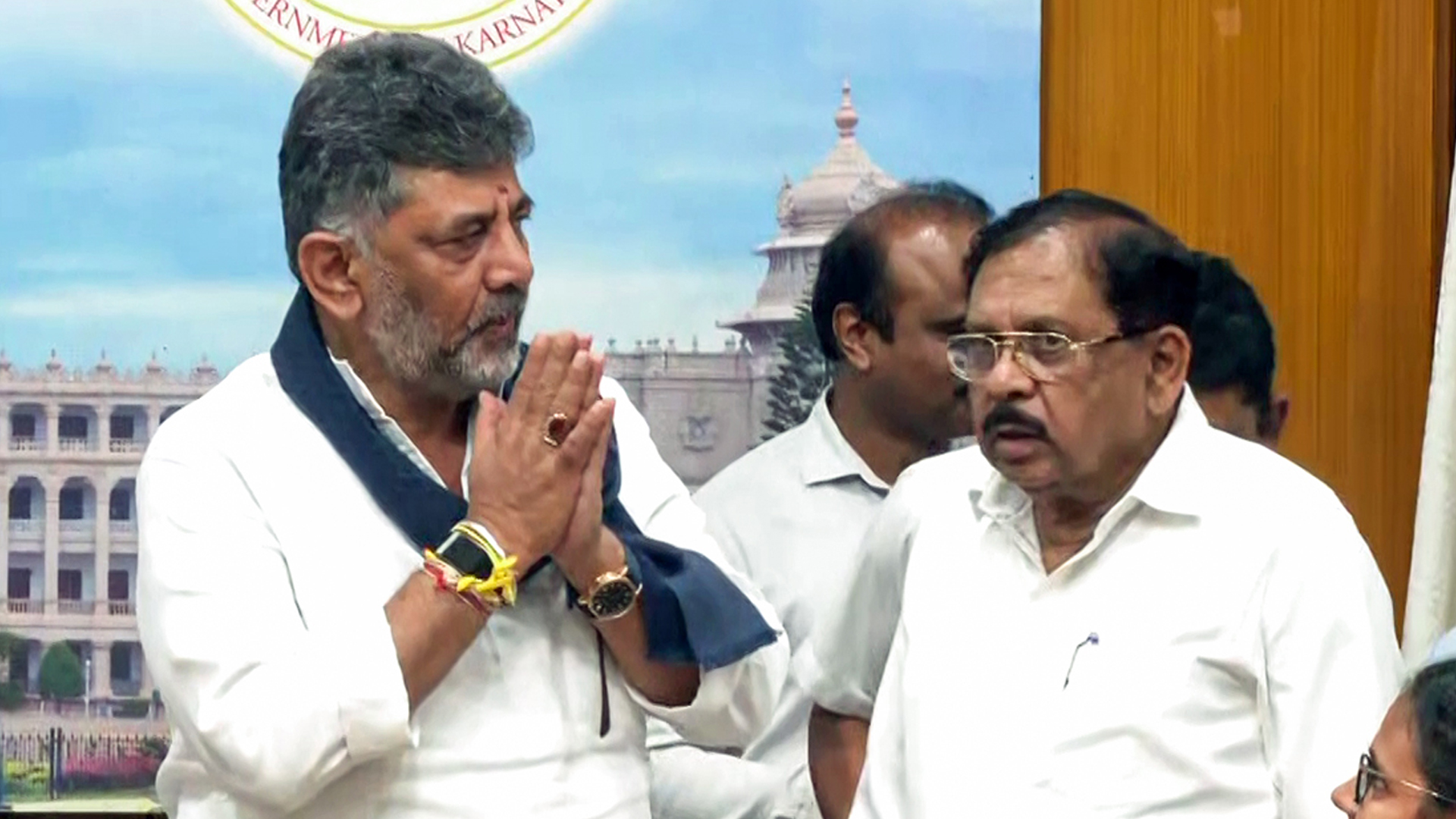 DK Shivakumar Likely To Take Oath As Karnataka Chief Minister On June 3: Sources