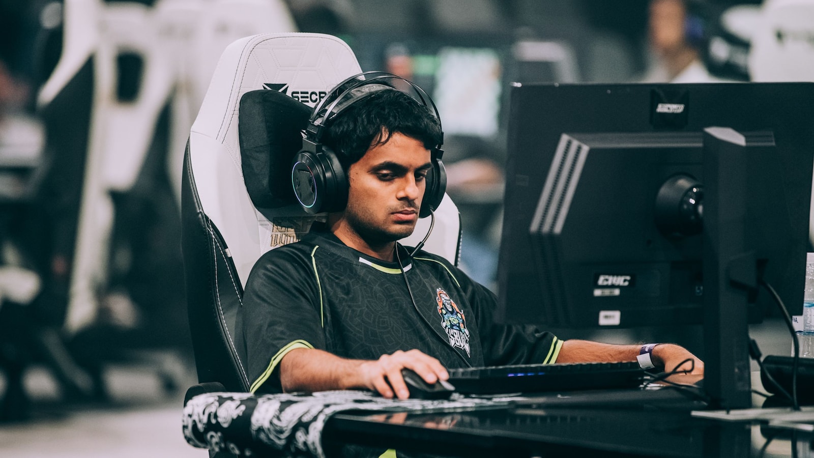 Nihal Sarin Qualifies For Esports World Cups Chess Event