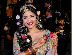Cannes 2026 में दिखा सनातन संस्कृति का दिव्य स्वरूप, सान्या ठाकुर ने राधा रानी के लुक में बिखेरा जलवा, देखें 5 फोटोज