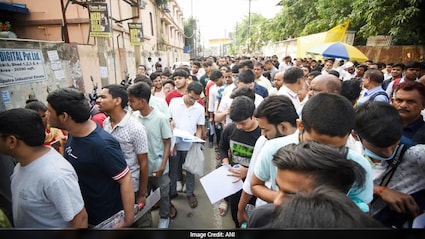 JEE Aspirants Seek 75% Rule Relaxation, IIT Roorkee Says Talks Underway
