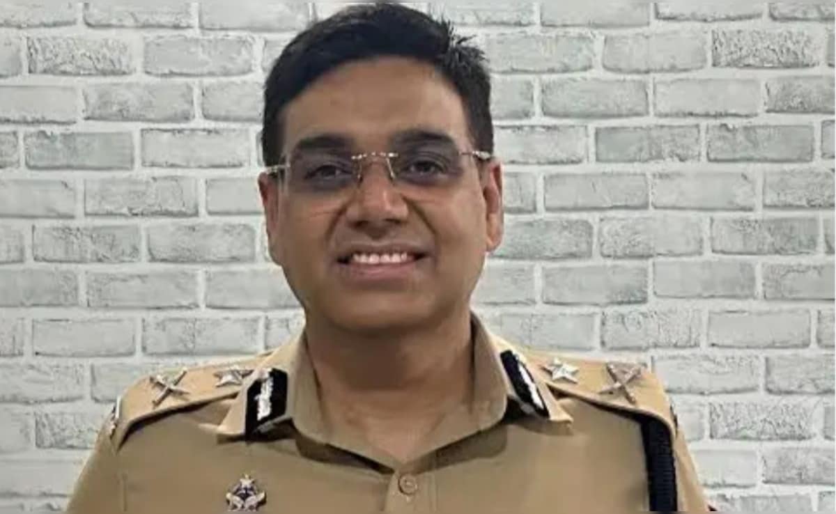 IPS Officer Whose Life Story Inspired '12th Fail' Film Gets Key Mumbai Post