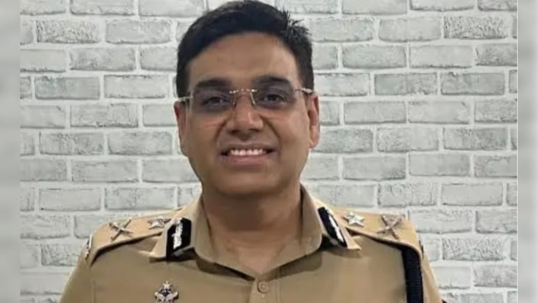 IPS Officer Whose Life Story Inspired '12th Fail' Film Gets Key Mumbai Post