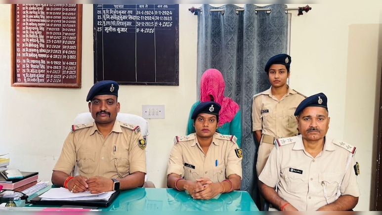 ब&zwj;िहार: प्रेम&zwj;िका पत&zwj;ि के साथ म&zwj;िलकर प्रेमी को पीट-पीटकर मार डाला, लाश को फंदे से टांग द&zwj;िया&nbsp;