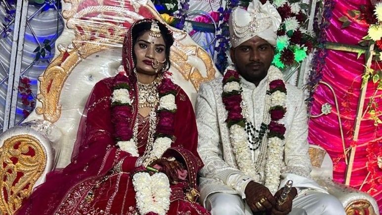 ग्वालियर में 24 घंटे में 2 नव विवाहिताओं की मौत से सनसनी, एक ने मोबाइल का रीचार्ज नहीं कराने पर लगाई फांसी