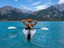 How To Travel Solo Without Feeling Lonely