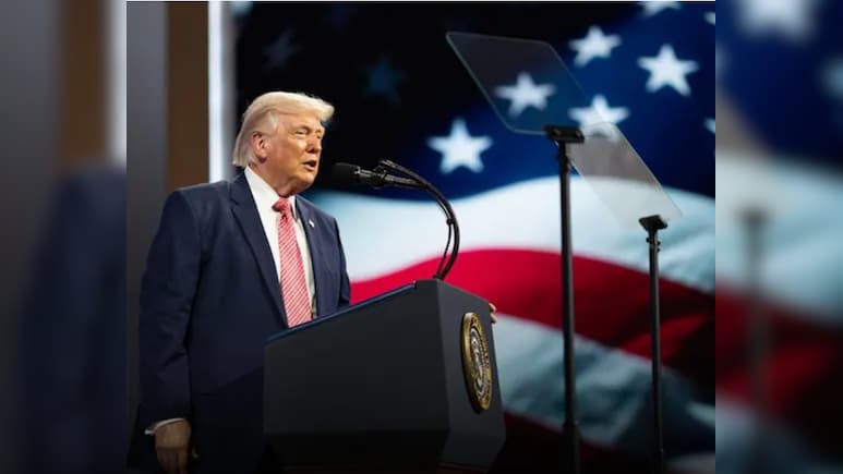 Trump Signals Limited Patience On Iran, Says Effort Underway To Reopen Hormuz