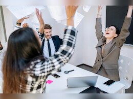 AI vs Soft Skills: सिर्फ कोडिंग-डेटा से नहीं मिलेगा प्रमोशन, करियर में चमकना है तो बदलें अपनी ये 4 आदतें