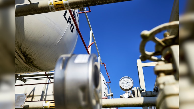 Two India-Bound LPG Tankers Add to Uptick In Hormuz Transits