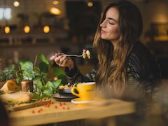 Why Eating Slowly And Loving What You Eat May Be Better Than Dieting