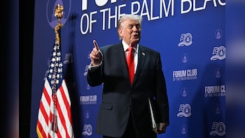 Iran Juggles Oil Cuts and Storage Strain to Resist US Blockade