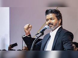सरकारी फाइल पर साइन, पेरियार स्मारक का दौरा और दो विवाद... CM के रूप में विजय का पहला दिन कैसा रहा?