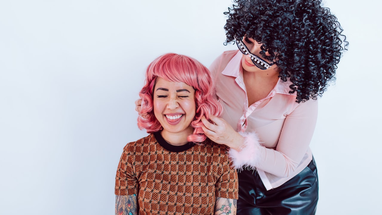 Why are short hair wigs becoming popular
