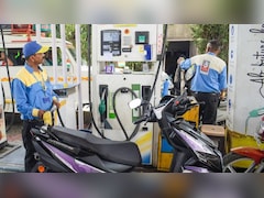 ग्लोबल मार्केट में कच्चे तेल का उबाल! जानिए सरकार ने कैसे रोकी भारत में पेट्रोल-डीजल की महंगाई