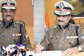 बस्तर पहुंचते ही भावुक हुए MP के DGP कैलाश मकवाना, IPS ने 32 साल पहले कैसे क&zwj;िया 'लाल आतंक' का सामना?