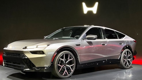 Honda की नई Hybrid Sedan Prototype का पहला लुक आया सामने: फीचर्स और डिज़ाइन ने उड़ाए होश!