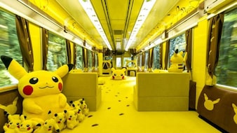 Vlogger Rides Japan's Pikachu-Themed Train, Shows What It's Like Inside
