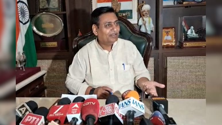 नीट पेपर लीक पर सियासी उबाल, डोटासरा का भाजपा सरकार पर तीखा हमला, पूछा- मगरमच्छों पर कार्रवाई कब?