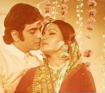 जितेंद्र के साथ 22 फिल्म करने वाली एक्ट्रेस, विनोद खन्ना से करना चाहती थीं शादी, टूटा दिल तो पाकिस्तान जाकर हुई सेटल