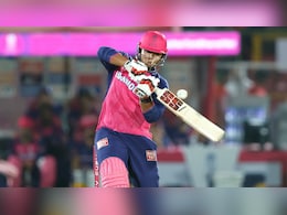 World Record: दिग्गजों को पछाड़ वैभव सूर्यवंशी ने वर्ल्ड रिकॉर्ड कर लिया अपने नाम, बने असल 'सिक्सर किंग'