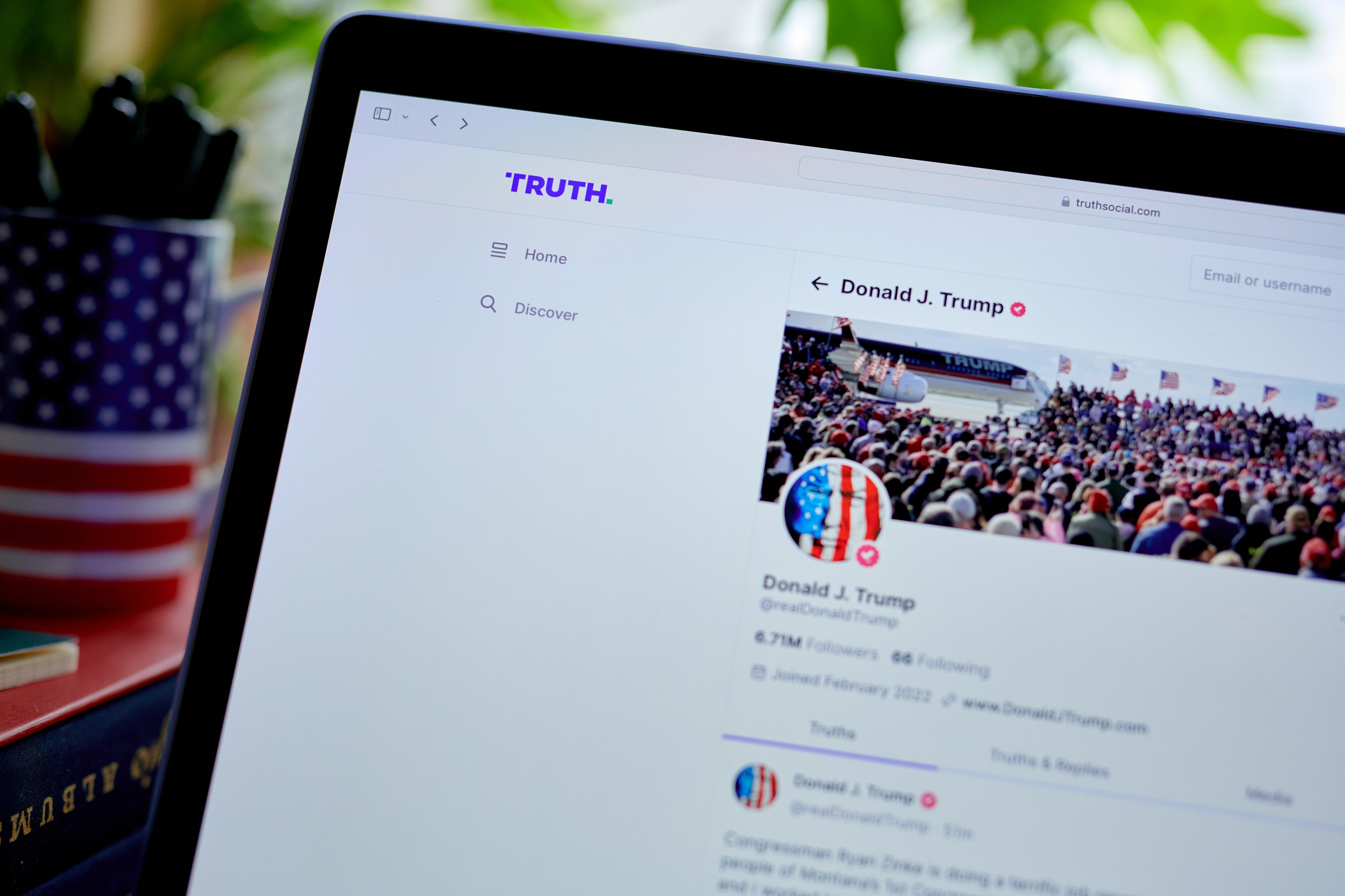 Trump Media Reports $406 Million Q1 Loss Amid Massive Crypto Write