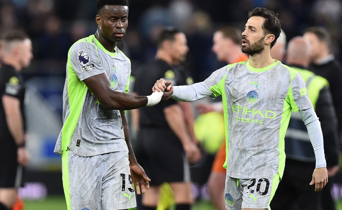 Advantage Arsenal As Manchester City Held In Six-Goal Everton Thriller