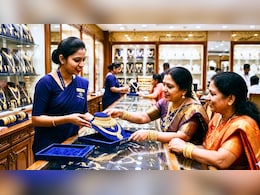 Gold Silver: लो भई, सोने-चांदी ने आज फिर चौंकाया! पहले गिरे फिर बढ़ गए गोल्&zwj;ड-सिल्&zwj;वर के दाम, ताजा भाव जानिए
