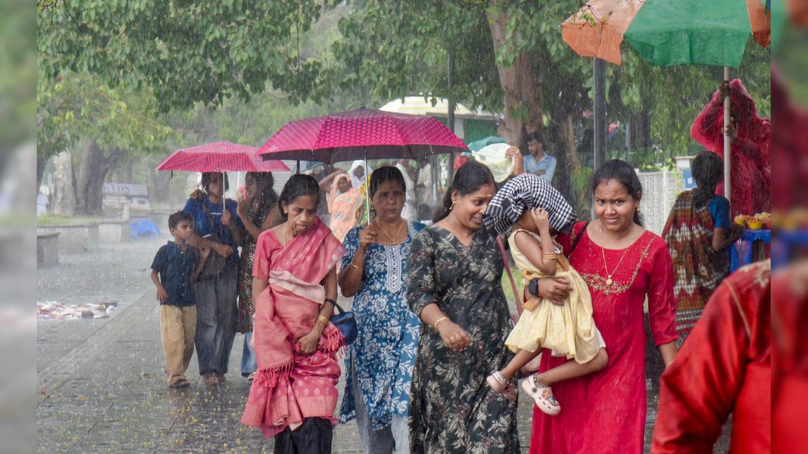 Karnataka Weather Update: IMD Forecasts Heavy Showers And Gusty Winds Across State
