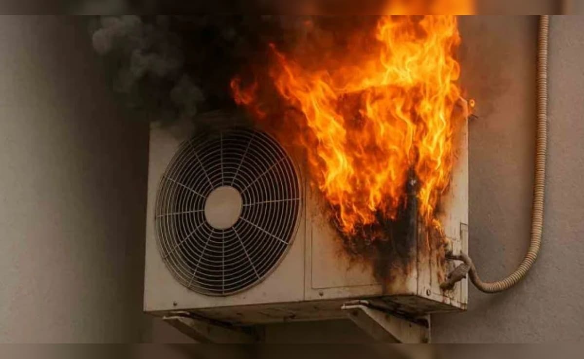 AC ब्लास्ट होने से पहले देता है ये 5 संकेत, छोटी-सी लापरवाही बन सकती है खतरा, आज ही चेक करें