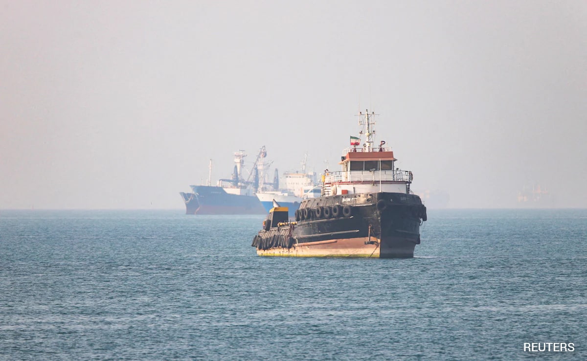 US-Iran Ceasefire Live Updates: Iran, China Envoys Meet As Trump Pauses US Effort In Hormuz