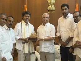 Tamil Nadu Govt Formation: सरकार गठन के लिए अभी तक बहुमत नहीं जुटा पाए विजय... मुलाकात के बाद राज्यपाल