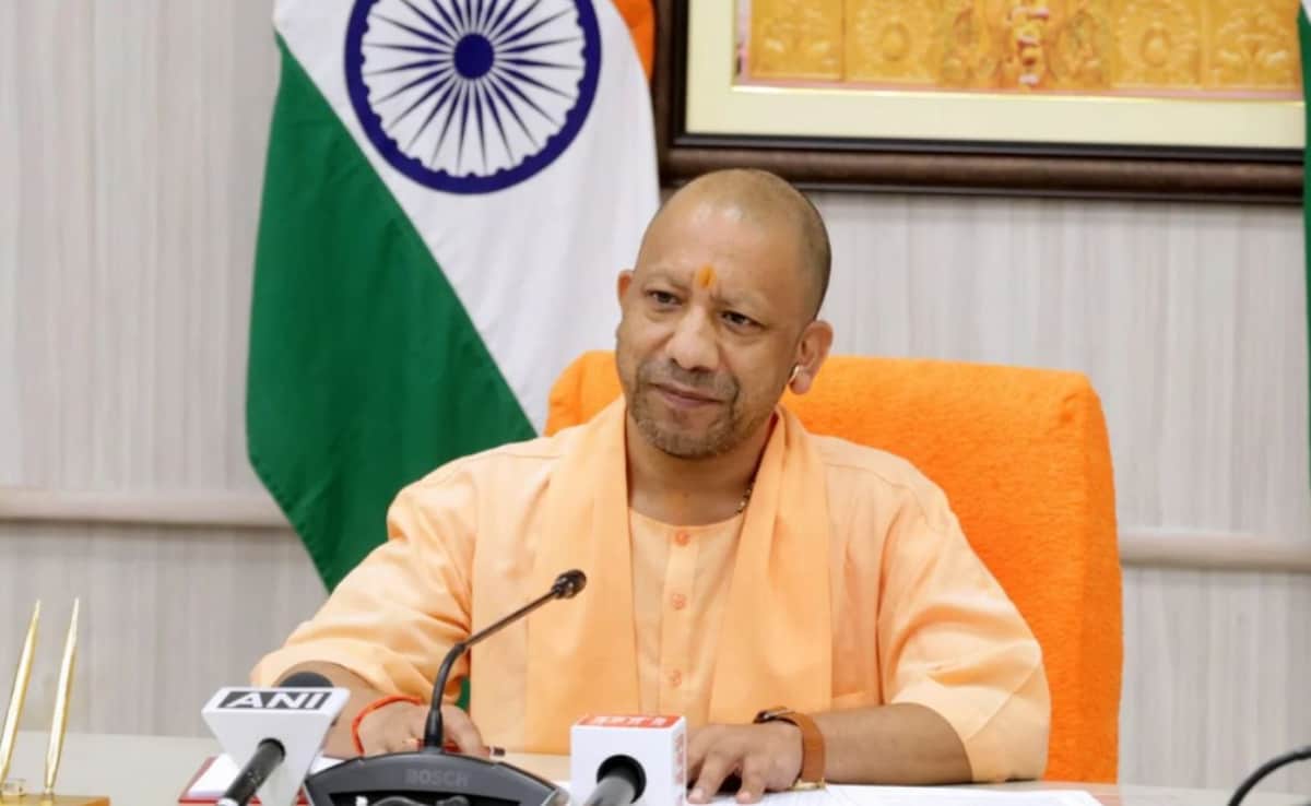 तब बिजली के तारों पर कपड़े सूखा करते थे... यूपी में बिजली कटौती पर सीएम योगी ने विरोधियों को दिया करारा जवाब — WellsTrack