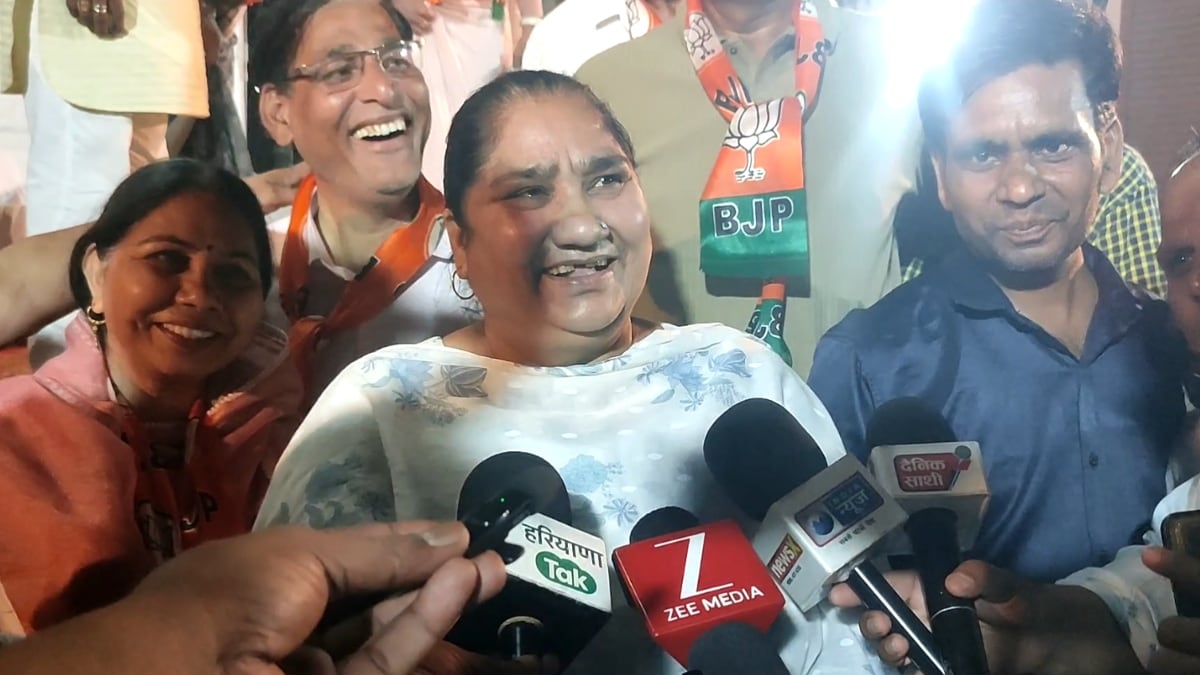 पटौदी की विधायक बिमला चौधरी अपने चुटीले अंदाज के लिए मशहूर हैं