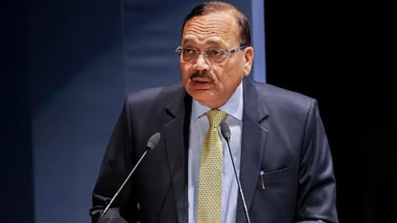 जब एक जज ने जस्टिस सूर्यकांत को कहा- 'गेट आउट....' CJI ने सुनवाई के दौरान सुनाया रोचक किस्सा