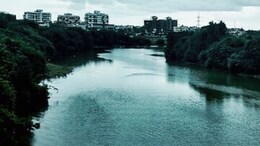 Pune News : उकाडा असह्य झाला, तिघे तरुण घराबाहेर पडले अन्...; पुण्यातील 3 कुटुंबांवर मोठा आघात