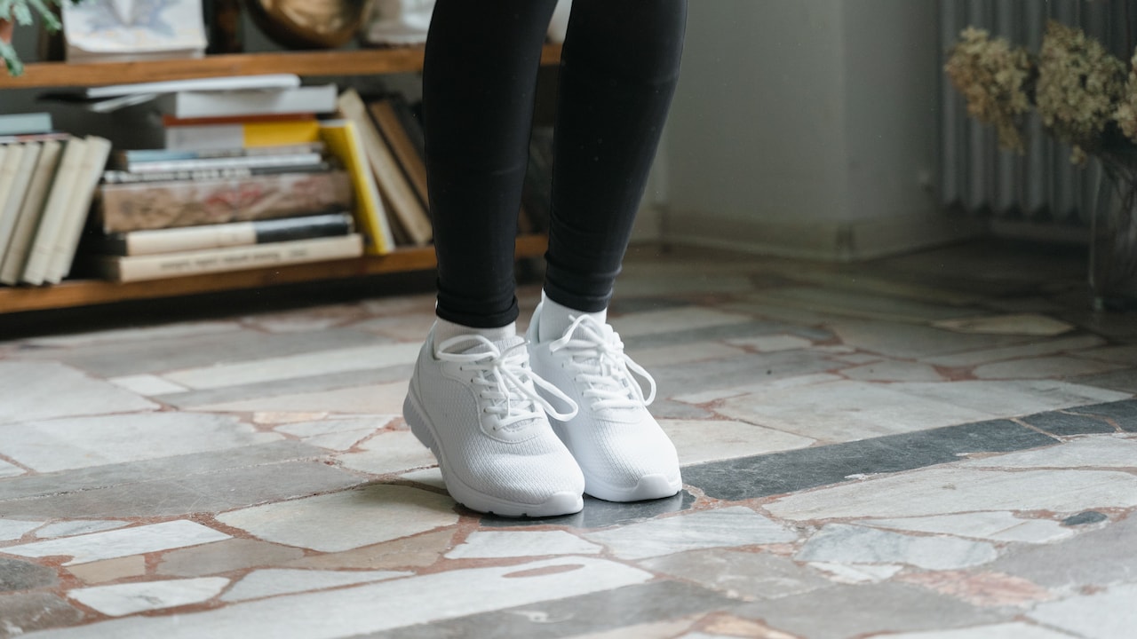 The Real Reason Certain White Sneakers Look Bulky On Your Feet The Real Reason Certain White Sneakers Look Bulky On Your Feet