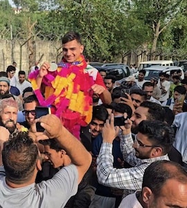 Mohammad Yasir Receives Heros Welcome In Rajouri After Asian Under-15 Boxing Gold