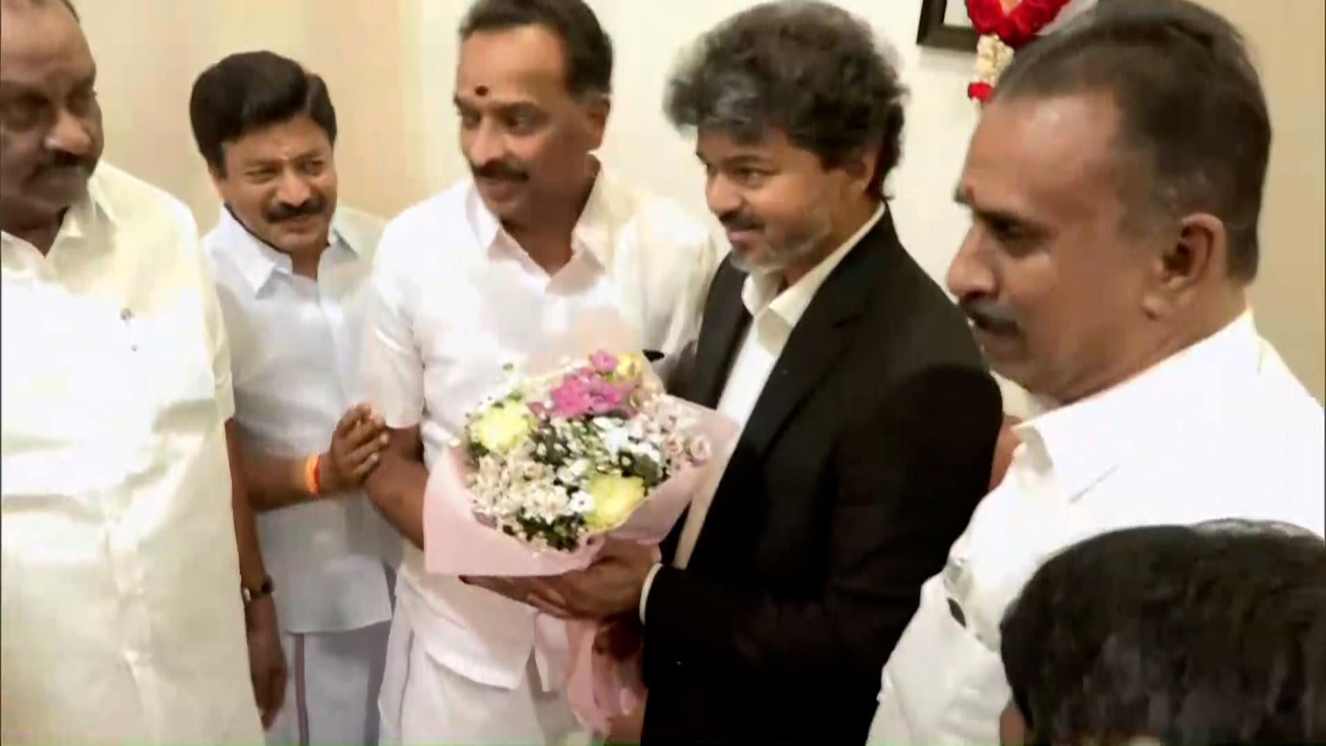 Vijay Meets AIADMK Rebels Ahead of Crucial Floor Test in Tamil Nadu