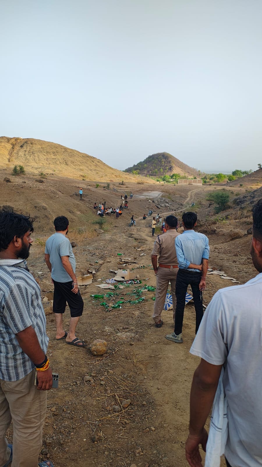 Liquor Loot Barwani: बड़वानी शराब लूट घटना स्थल