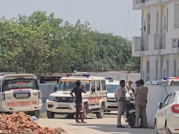 ग्रेटर नोएडा में डबल मर्डर से सनसनी, सीताराम इंस्टीट्यूट के निर्माणाधीन हॉस्टल में खून से लथपथ मिले शव