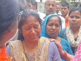 Bihar News: पटना में दिनदहाड़े बदमाशों ने मचाया आतंक, सरकारी शिक्षक को गोली मारकर लूटा बैग और मोबाइल
