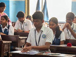 सरकार ने किया CBSE के डिजिटल मूल्यांकन का बचाव, कहा- 'OSM ही भविष्य'