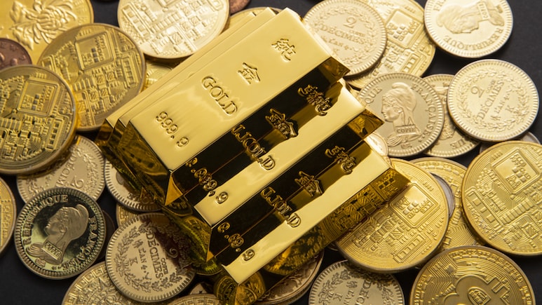Rs 1.6 Lakh Crore Gap: Gold Loans Leap Ahead Of Credit Card Debt In India