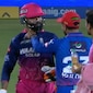 Ravindra Jadeja, Kuldeep Yadavs Viral Exchange Internet During RR vs DC Stuns Internet. Watch